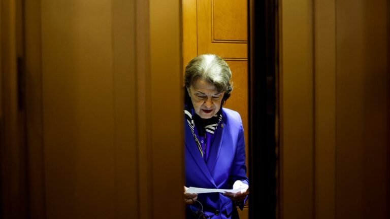 Dianne Feinstein devient une grande responsabilité – et les républicains le savent