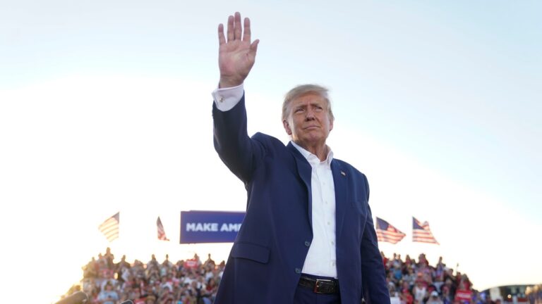 Donald Trump fera des remarques à Mar-A-Lago après l&rsquo;arrestation prévue mardi à Manhattan