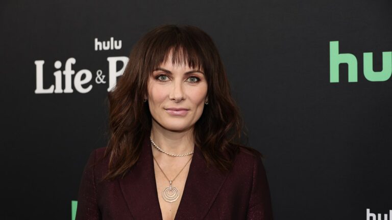 Laura Benanti révèle qu&rsquo;elle a fait une fausse couche lors d&rsquo;une performance en mer