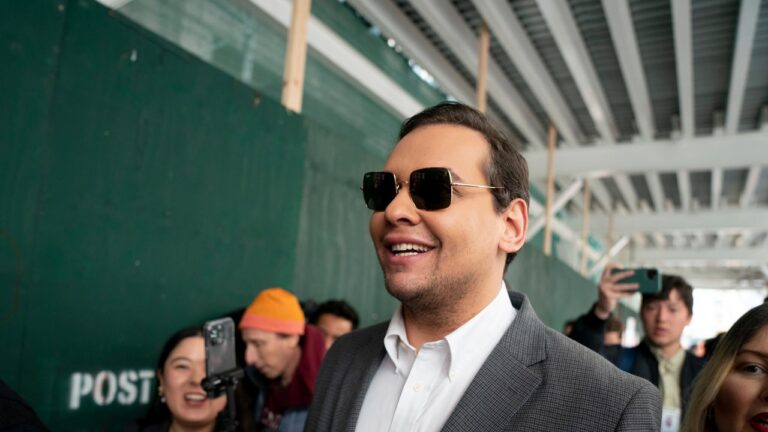 Le représentant George Santos devrait dévoiler la campagne de réélection lundi