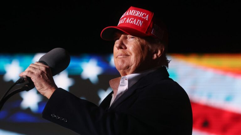 Rapport : l&rsquo;équipe Trump veut sa photo d&rsquo;identité lors de la campagne – Oui, vraiment