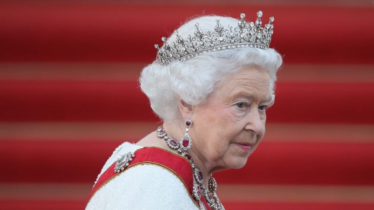 William et Kate rendent hommage à la défunte reine avec une photographie inédite de Balmoral
