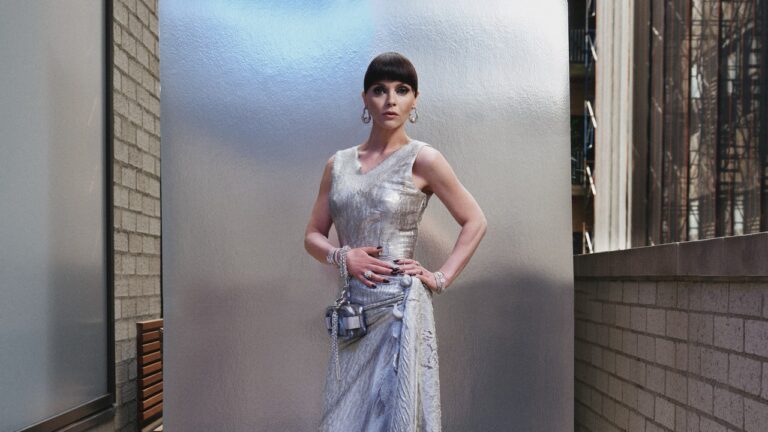 « La mode est mon sport de prédilection » : Christina Ricci de retour au Met Gala chez Fendi