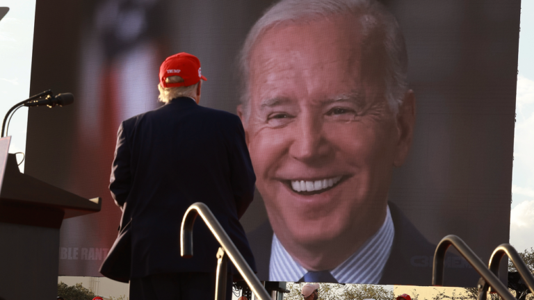 Biden vient d&rsquo;annoncer qu&rsquo;il se présente, mais Trump semble très préoccupé par Ron DeSantis