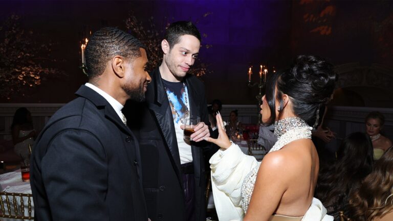 Pete Davidson, Kim Kardashian et plus de 50 000 perles ont discuté au Met Gala 2023