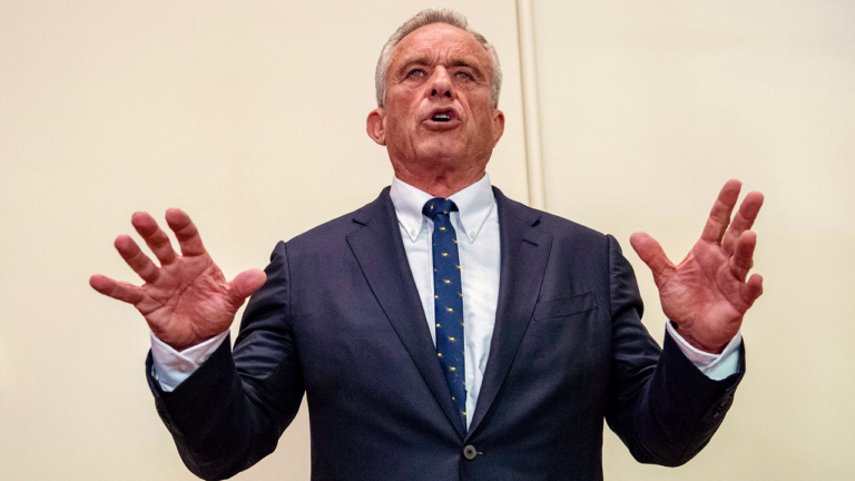 Bien sûr, la droite a accueilli RFK Jr. à bras ouverts