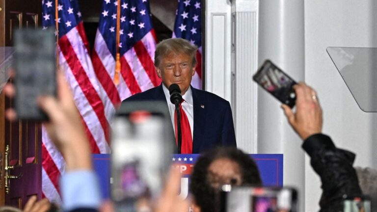 Pourquoi CNN et MSNBC n&rsquo;ont pas diffusé en direct le discours post-mise en accusation de Trump
