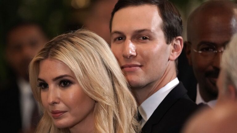 Trump jure que c&rsquo;était son idée qu&rsquo;Ivanka et Jared l&rsquo;abandonnent dans une seconde administration