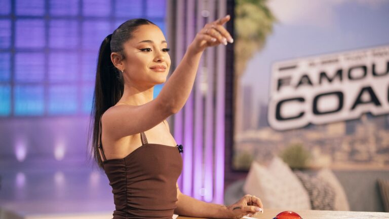 Ariana Grande frotte Instagram des photos de mariage au milieu du divorce de Dalton Gomez