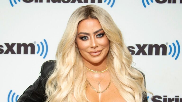 Aubrey O&rsquo;Day dit que Donald Trump Jr. est un « QAnon Freak », mais Pauly D est bien pire