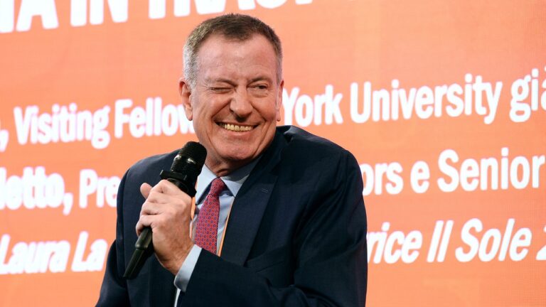 Bill de Blasio, le premier ancien maire polyamoureux de New York ?