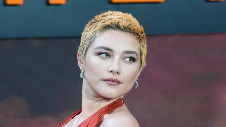 Florence Pugh explique pourquoi elle s&rsquo;est rasé la tête