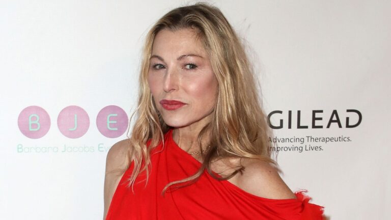 « J&rsquo;ai fait une overdose et j&rsquo;ai failli mourir »: Tatum O&rsquo;Neal révèle une expérience de mort imminente