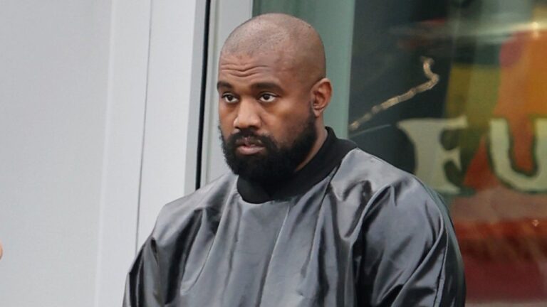 Kanye West « n&rsquo;aime pas le verre », allègue un nouveau procès contre Ye et sa Donda Academy