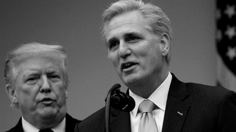 Kevin McCarthy semble être en mode de contrôle total des dégâts après avoir remis en question la force politique de Trump