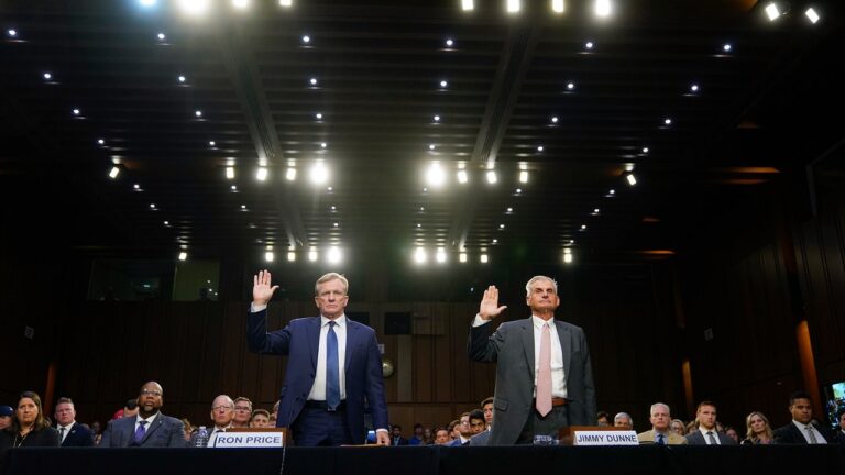 La fusion de la tournée LIV-PGA fait face à la colère des démocrates du Sénat : « Comment un régime brutal peut acheter de l&rsquo;influence »
