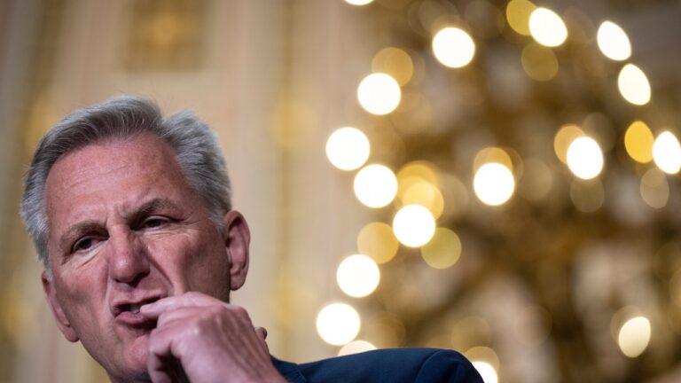 Les « Crazy Bastards » de Kevin McCarthy amèneront-ils l&rsquo;économie au bord du gouffre ?