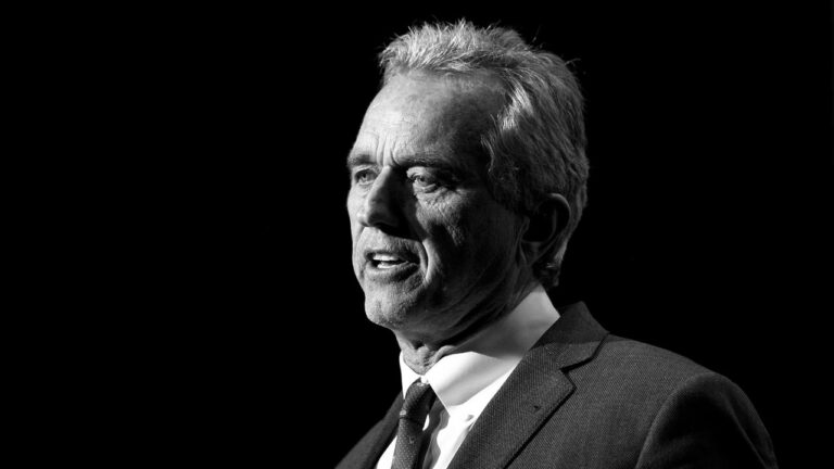 RFK Jr. suggère que le Covid-19 était « ethniquement ciblé » pour épargner les Juifs et le peuple chinois