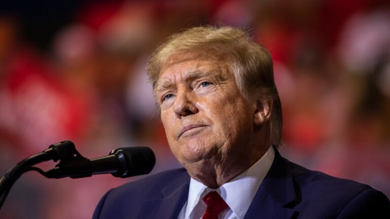 Trump est en colère contre Fox News pour avoir publié des photos peu flatteuses de lui