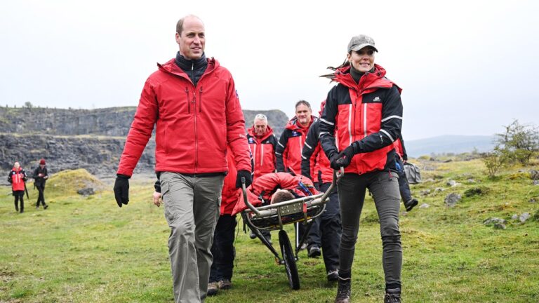 Le prince William et la princesse Kate font la couverture d&rsquo;un magazine sur le sauvetage en montagne