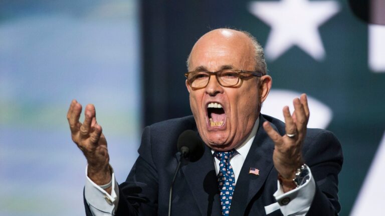 Rudy Giuliani ne peut pas payer ses factures après avoir attelé son chariot au coup d&rsquo;État manqué de Trump