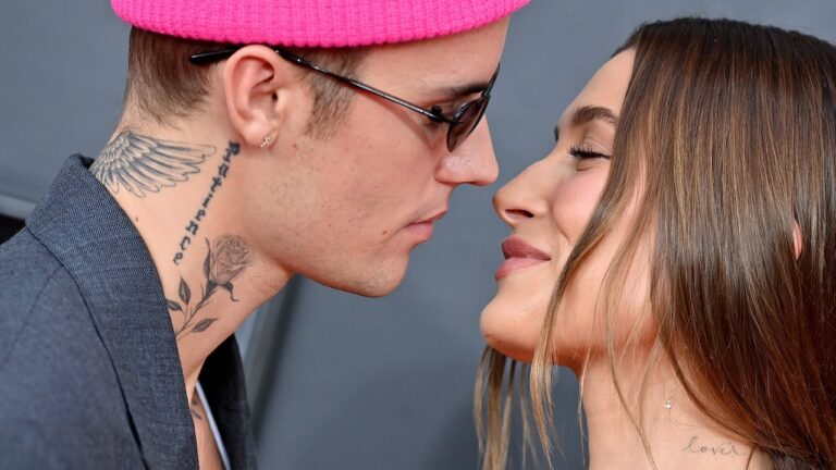 Justin et Hailey Bieber célèbrent le cinquième anniversaire de (l&rsquo;un de) leurs mariages