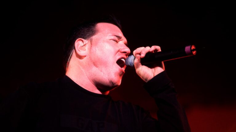 Steve Harwell de Smash Mouth décède à 56 ans