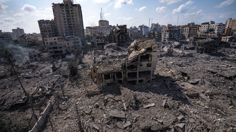 Bouclés et assiégés, les journalistes de Gaza témoignent pour le monde