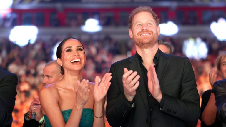 Meghan Markle et le prince Harry font équipe avec Carson Daly pour la Journée mondiale de la santé mentale