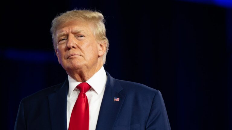 Trump devrait être soumis à une ordonnance de bâillon suite aux menaces contre le général Mark Milley : avocat spécial