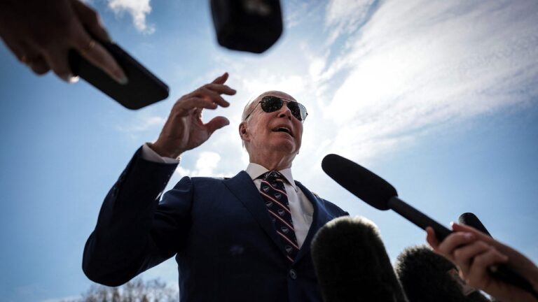 Pourquoi la campagne de Joe Biden s&rsquo;en prend aux médias