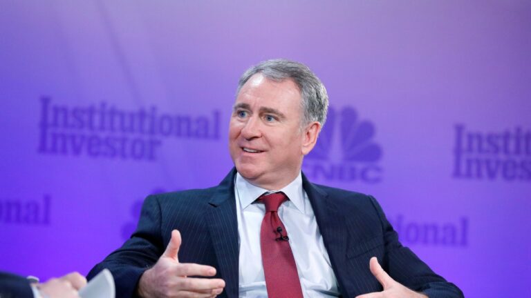Le milliardaire des hedge funds qui a récemment fait un don de 300 millions de dollars à Harvard déclare qu&rsquo;il est désormais rempli de « flocons de neige pleurnicheurs » et que son chéquier est fermé