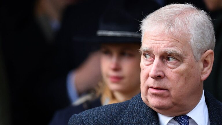 Le prince Andrew ne fera pas l&rsquo;objet d&rsquo;une nouvelle enquête policière, mais il pourrait quand même être expulsé du Royal Lodge