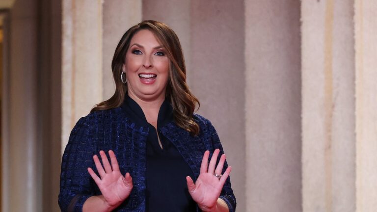 NBC abandonne Ronna McDaniel après la révolte des stars du réseau