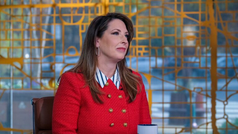 NBC se met dans une situation sans issue avec Ronna McDaniel