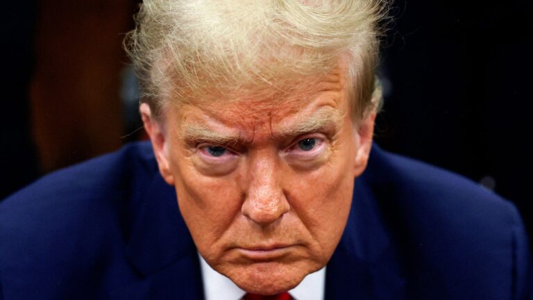 Procès Trump : le témoignage de David Pecker et la longue vie d'une bromance médiatique