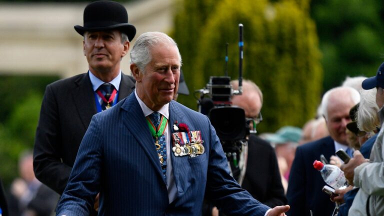 Le roi Charles et le prince William prévoient leur premier voyage à l'étranger depuis leur traitement contre le cancer