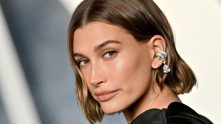 Hailey Bieber n'est pas là pour que vous jugez sa collation de grossesse à mélanger et à assortir