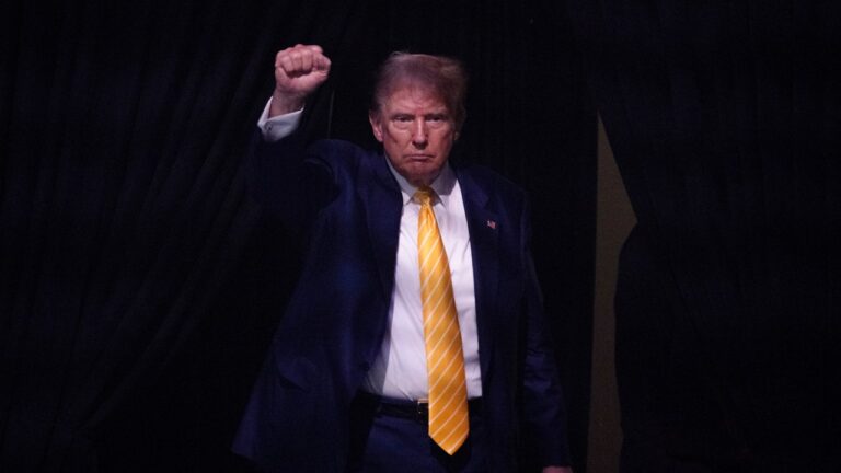 Donald Trump revient au point zéro de son insurrection