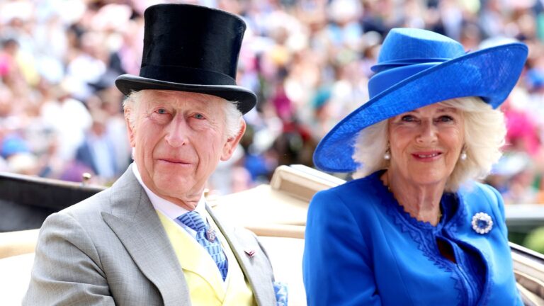 La famille royale s'est rassemblée autour de Lady Gabriella à Royal Ascot