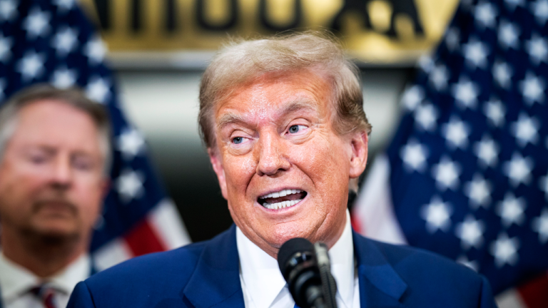 La condamnation pénale de Trump a été reportée à septembre après que la Cour suprême a décidé qu'il pouvait faire pratiquement tout ce qu'il voulait