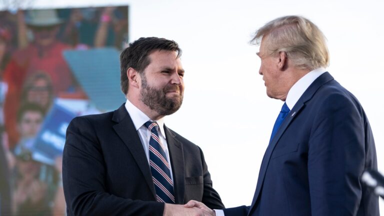 Avant d'être candidat à la vice-présidence, JD Vance a suggéré que l'accusatrice d'agression sexuelle de Trump disait la vérité