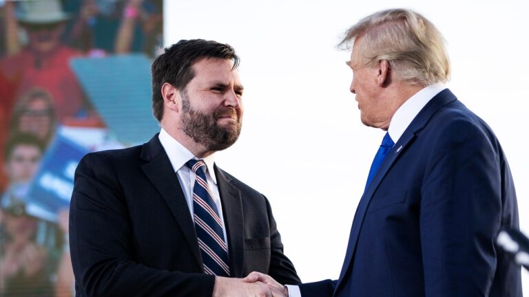 Donald Trump choisit le sénateur de l'Ohio JD Vance comme candidat à la vice-présidence