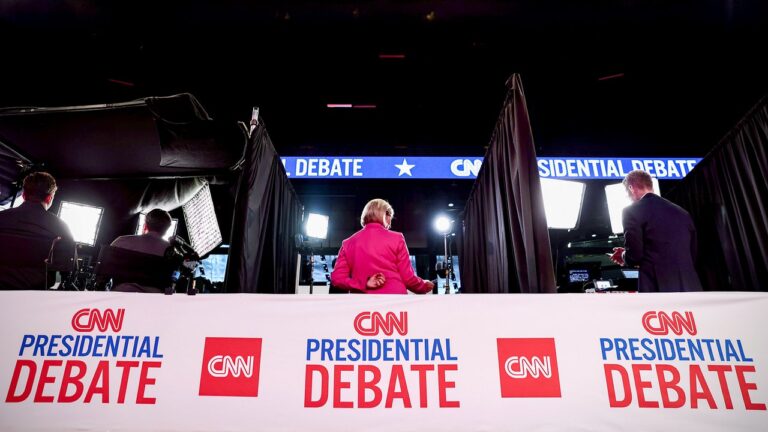 Les médias grand public contre-attaquent