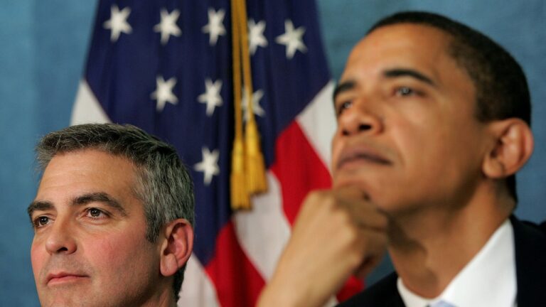 Obama savait que George Clooney allait tuer Joe Biden, mais n'a pas essayé de l'en empêcher : rapport
