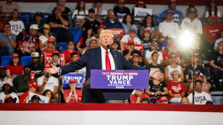 Les républicains pensent qu'ils pourraient gagner si Donald Trump se concentrait sur les problèmes