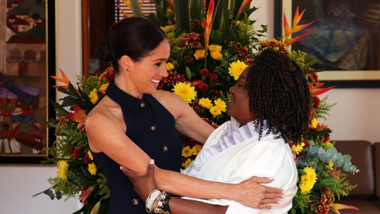Meghan Markle et le prince Harry reçoivent un accueil chaleureux et ringard pour le coup d'envoi de leur voyage en Colombie