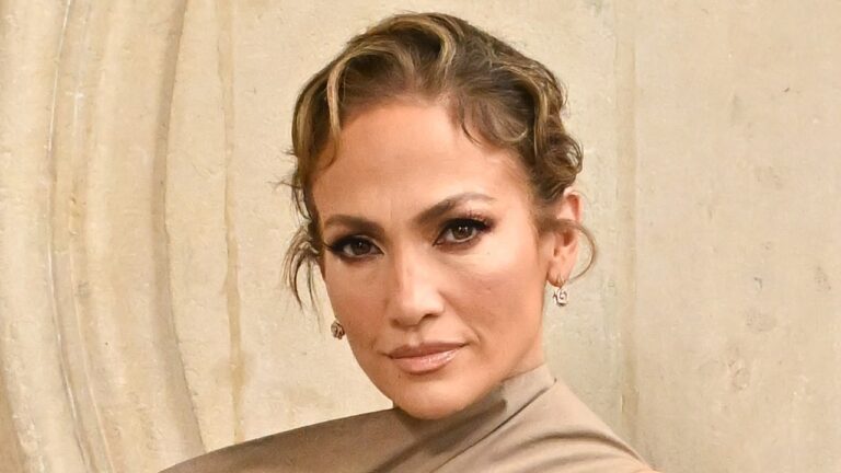 Jennifer Lopez dit que « tout mon putain de monde a explosé » avec la séparation de Ben Affleck