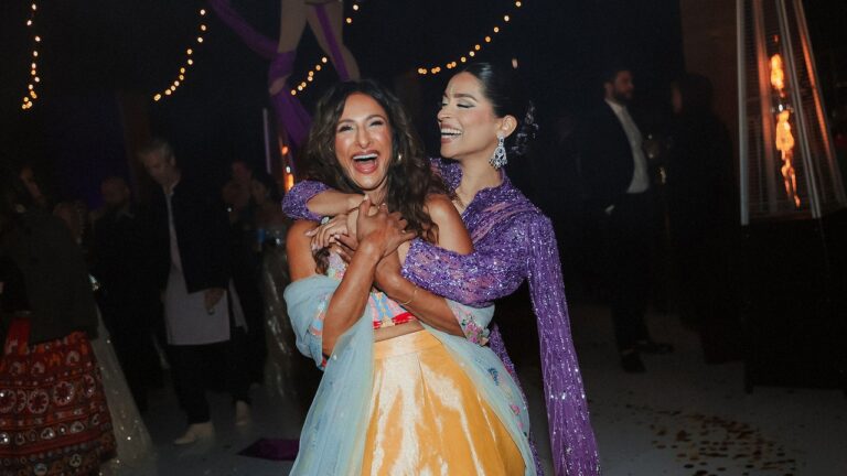 Lilly Singh donne vie à sa soirée « Cirque du Diwali » avec des nuggets de poulet de minuit, des acrobates et ses amis de premier plan