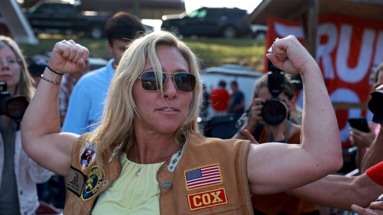 Fini les « adultes dans la salle » : Marjorie Taylor Greene veut un poste au Cabinet